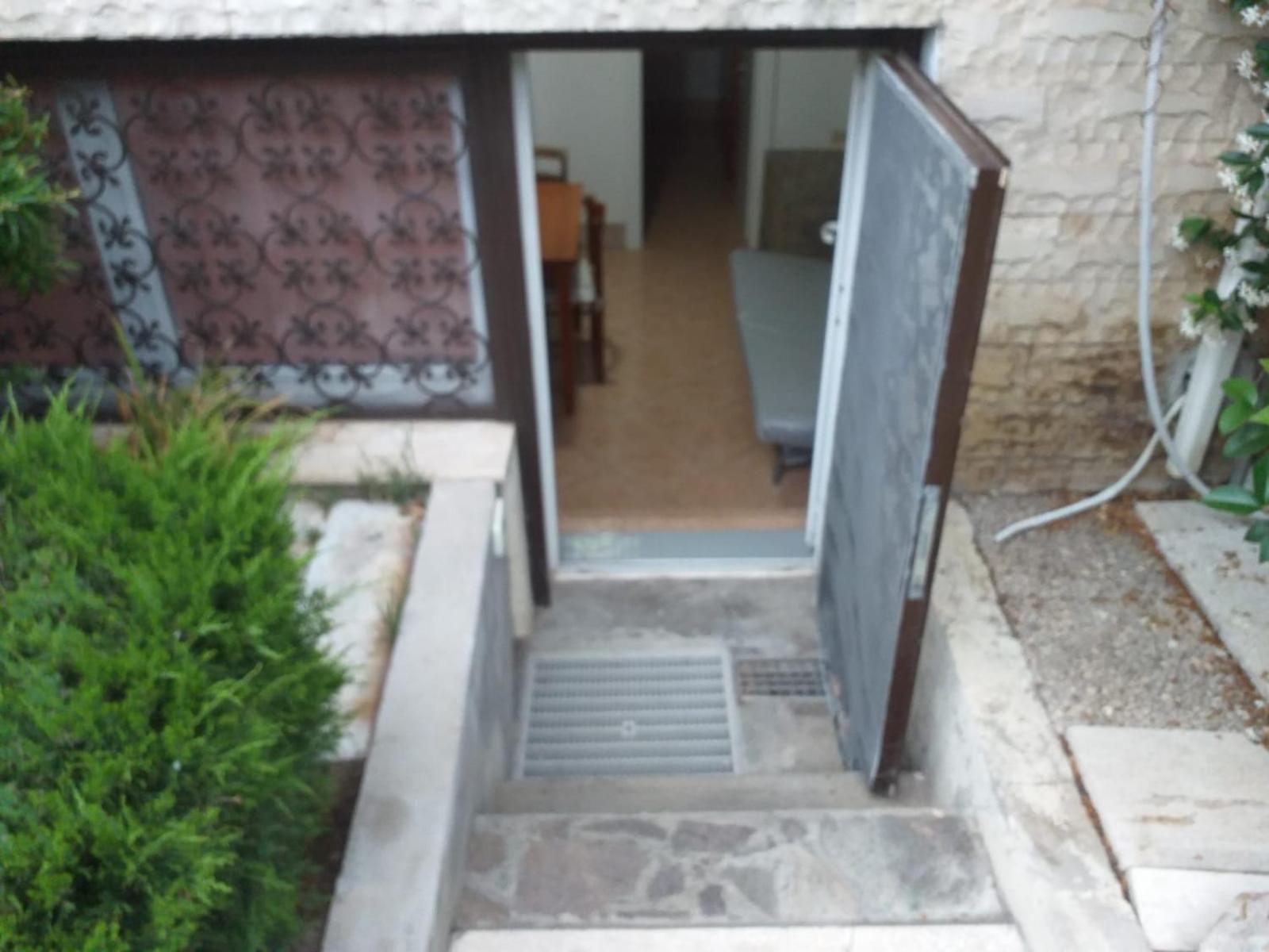 Ferienwohnung Garden Basement - Seminterrato Max 4 Ospiti - Fiumicino Vicino Aeroporto E Fiera Exterior foto