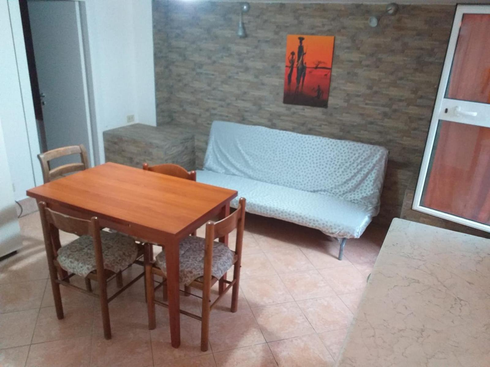 Ferienwohnung Garden Basement - Seminterrato Max 4 Ospiti - Fiumicino Vicino Aeroporto E Fiera Exterior foto